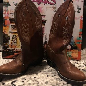 Double HH women’s cowboy boot size 9M
